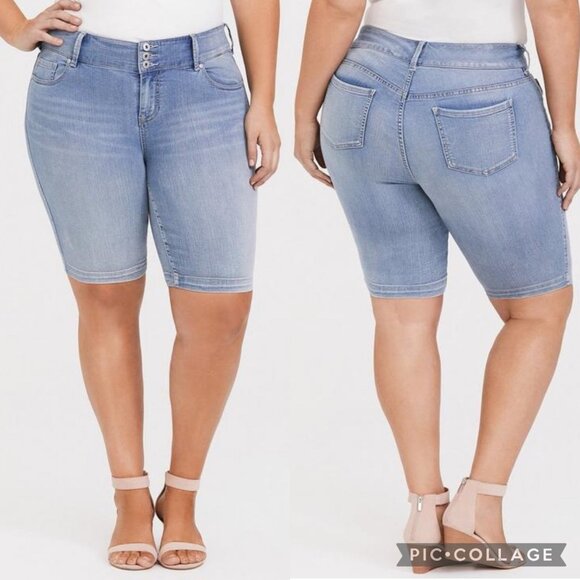 torrid Pants - Torrid Size 22 3xl Light Wash Jegging Bermuda Short - Super Stretch